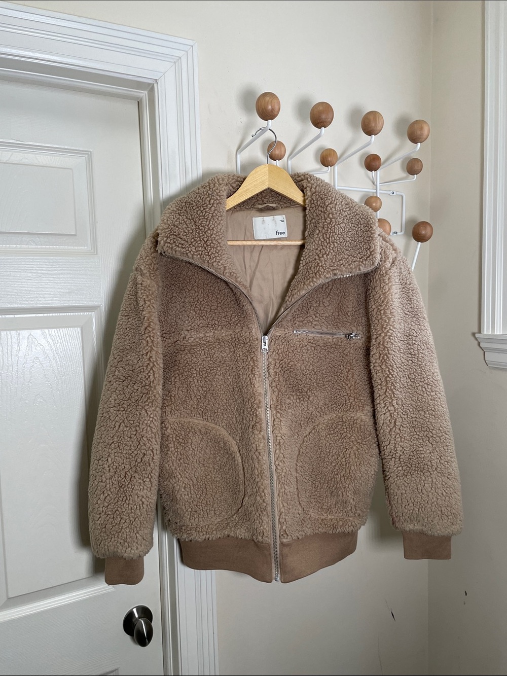 Aritzia Wilfred Free Cozy Sherpa Teddy Zip-Up Jacket Brown - L